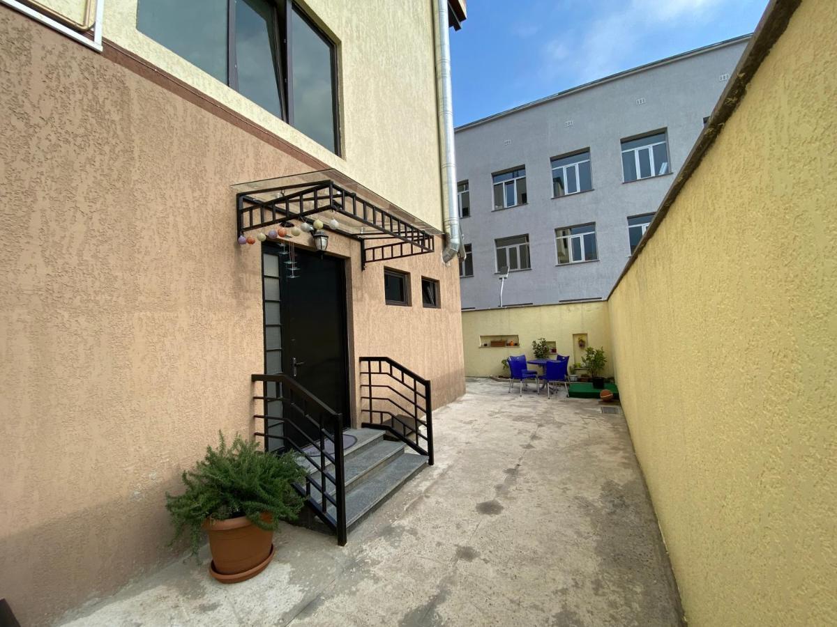 Lovely And Cozy Apartment! Кутаиси Экстерьер фото